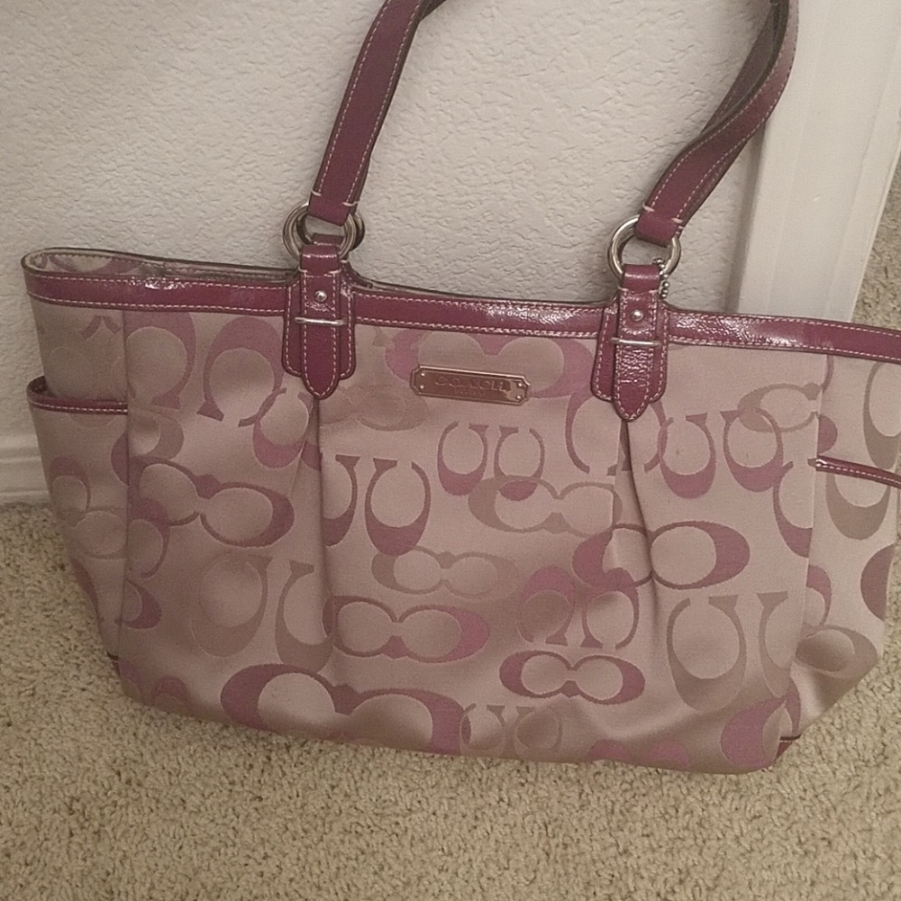 Coach purse - Picture 6 of 8